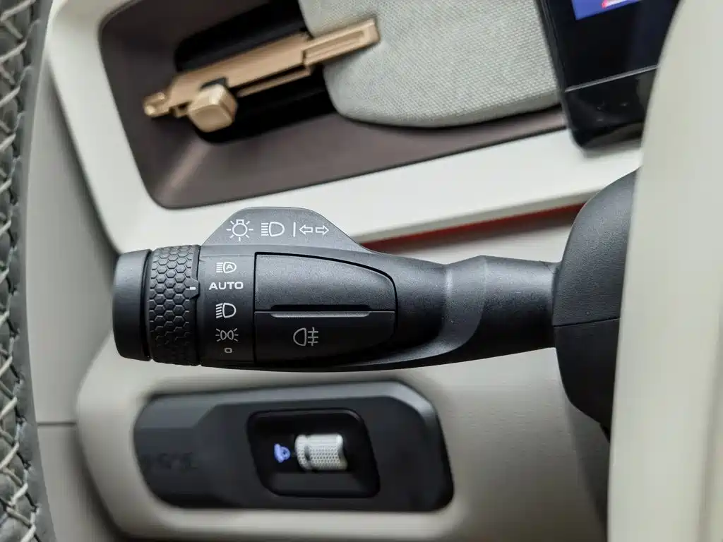 Geely Icon — фото 21