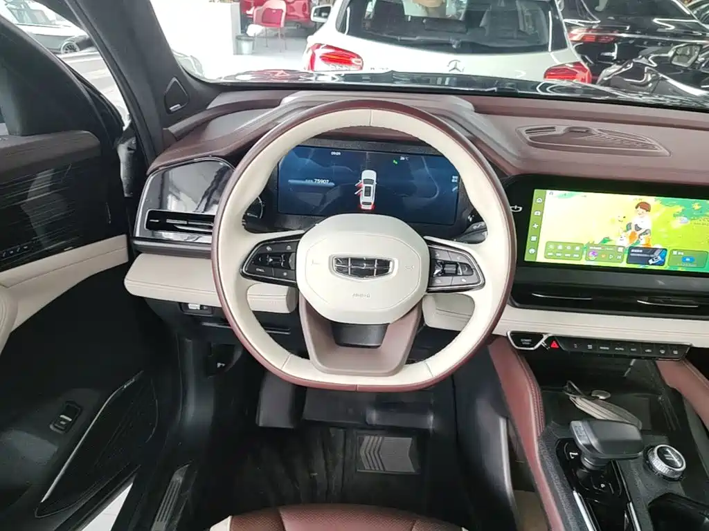 Geely Xingyue L — фото 11