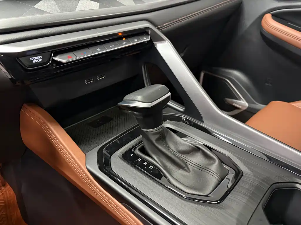 Geely Vision X6 — фото 13