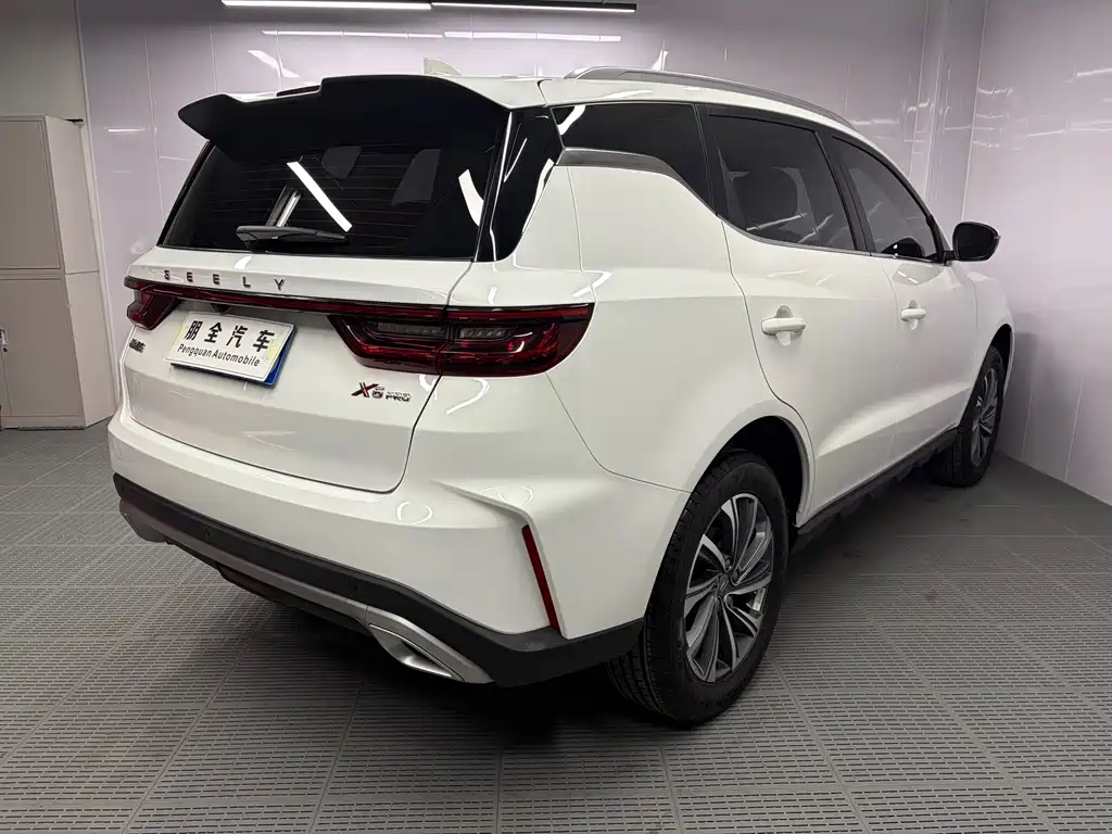 Geely Vision X6 — фото 17