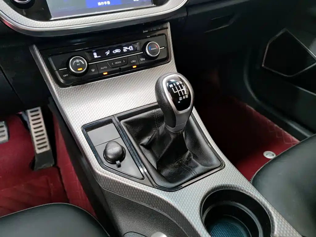 Geely Emgrand GS — фото 14