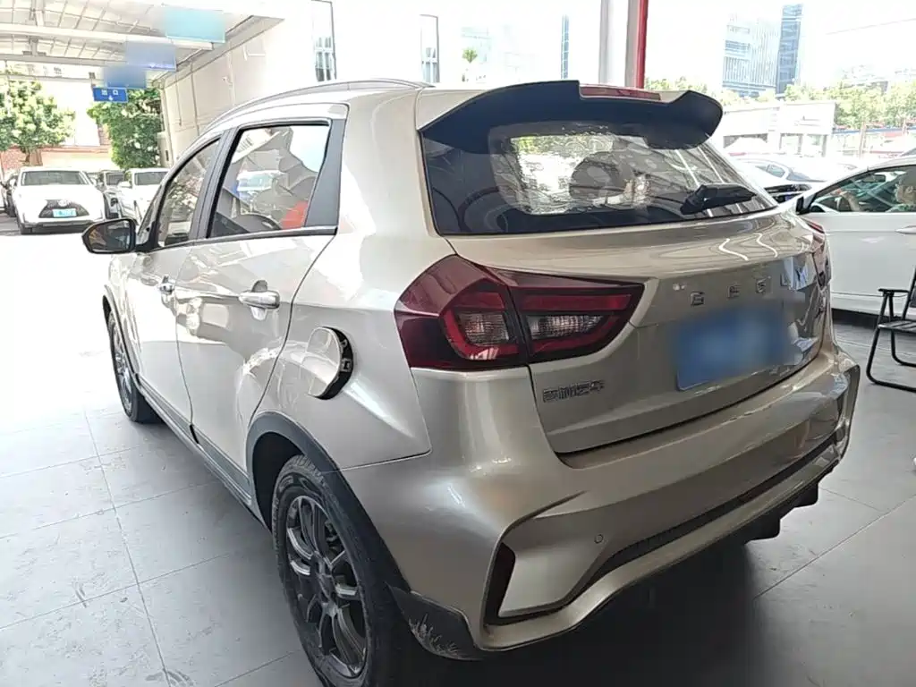 Geely Vision X3 — фото 5