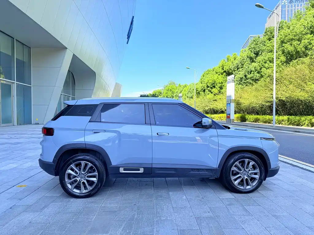 Geely Icon — фото 4