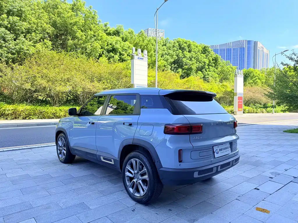 Geely Icon — фото 8