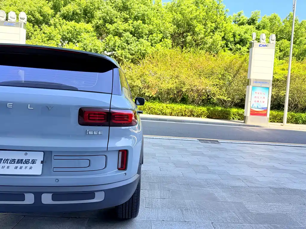 Geely Icon — фото 10