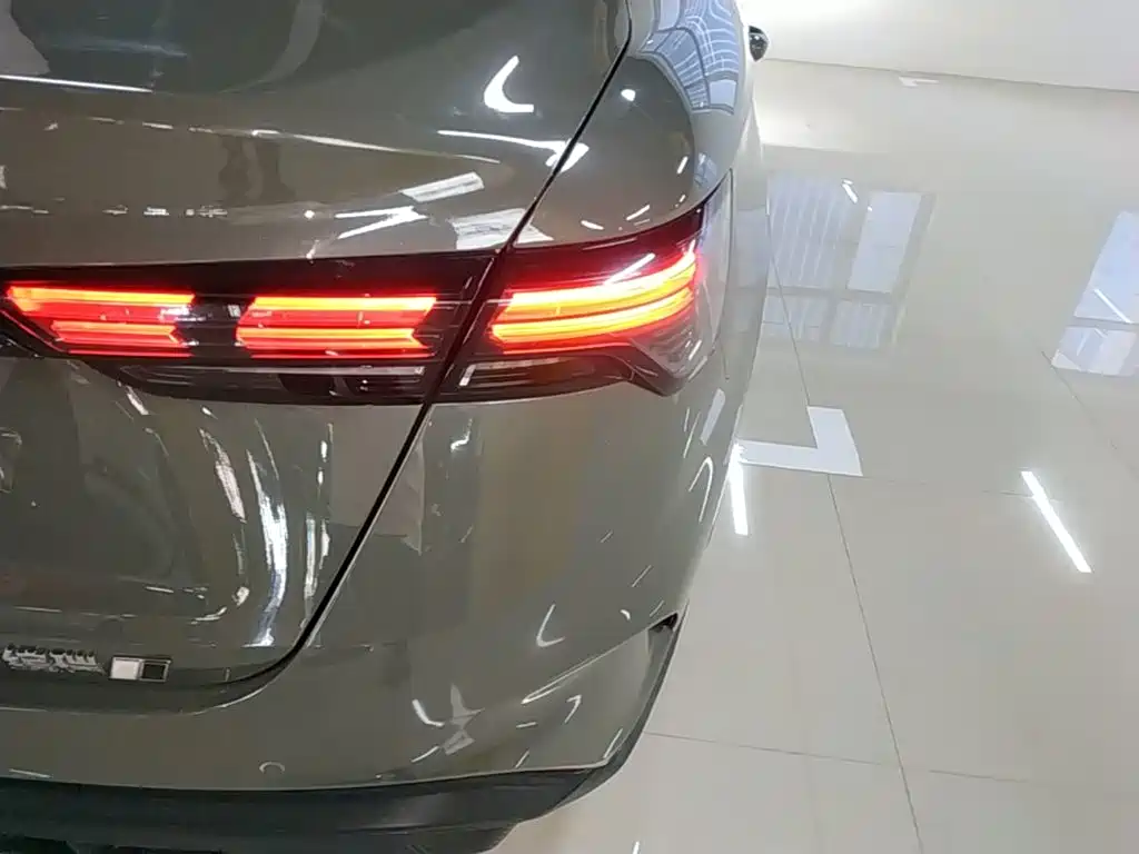 Geely Binrui — фото 8