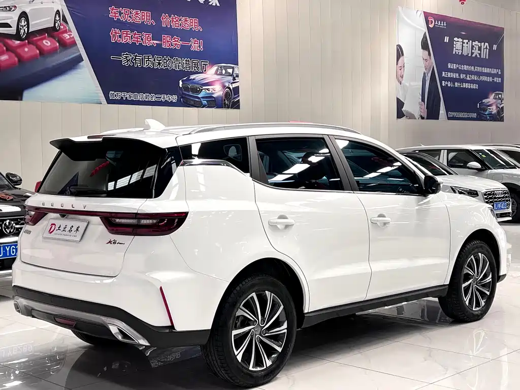Geely Vision X6 — фото 4