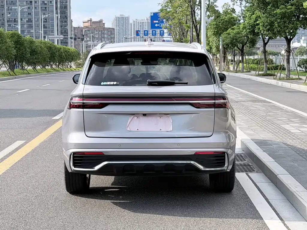 Geely Xingyue L — фото 15