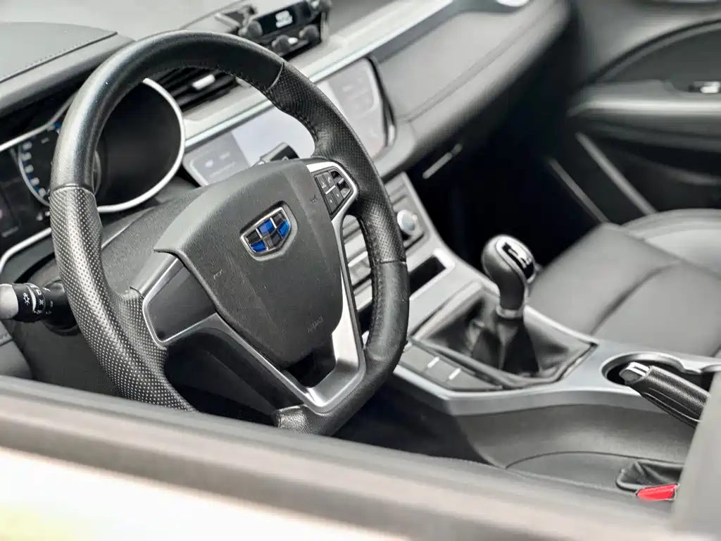 Geely Vision S1 — фото 20