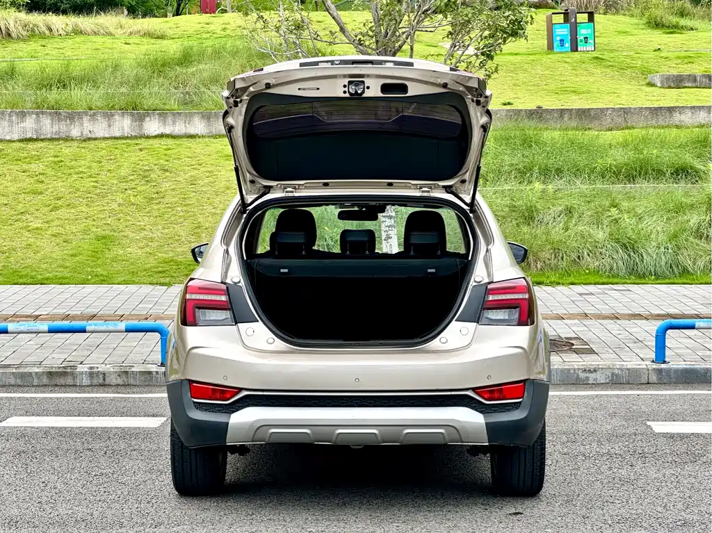 Geely Vision S1 — фото 7