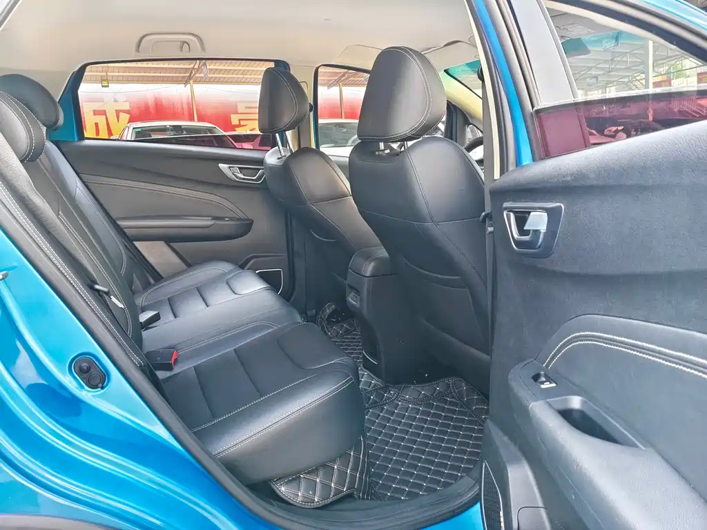 Geely Vision X3 — фото 8