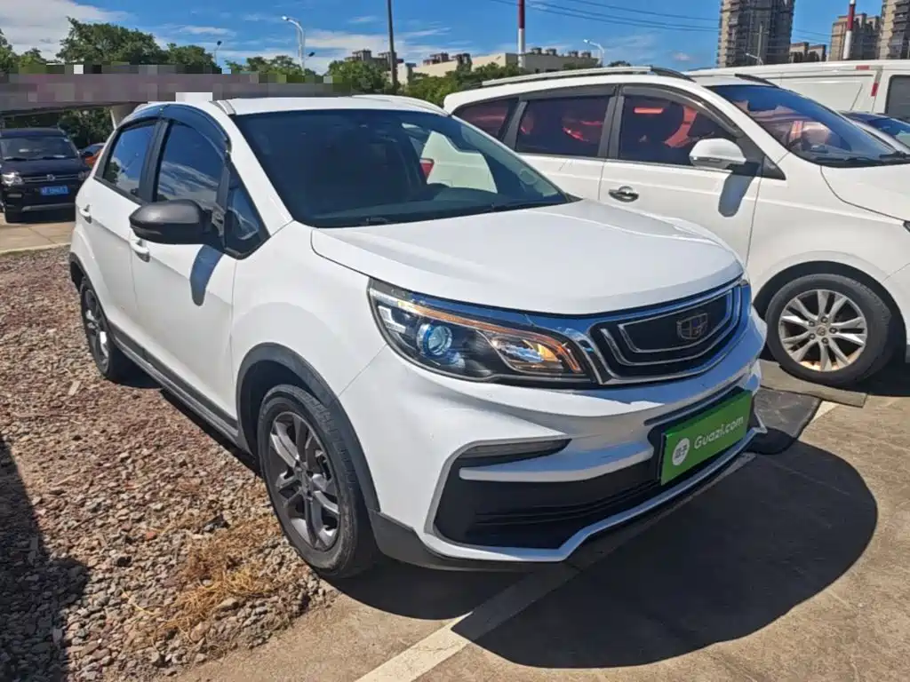 Geely Vision X3 — фото 4