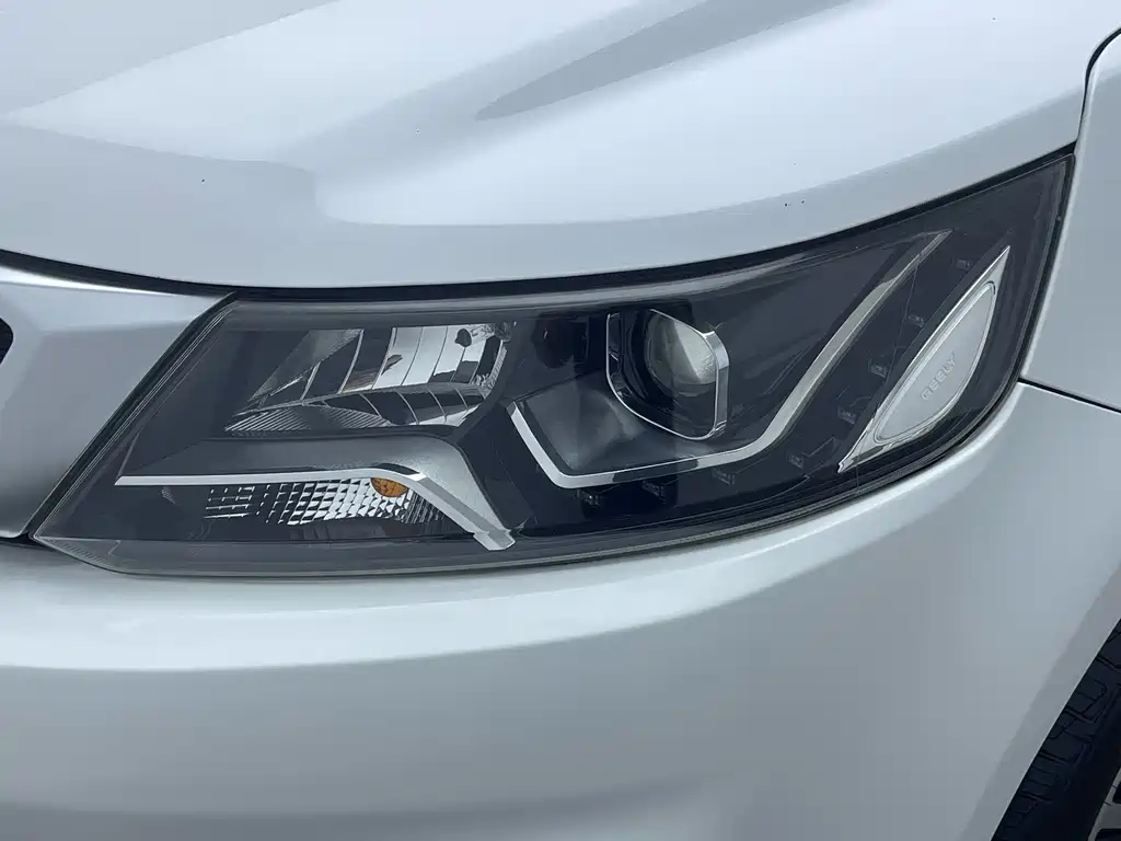 Geely Vision X6 — фото 11