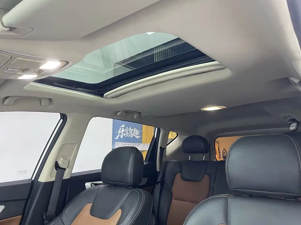 Geely Vision X6 — фото 15