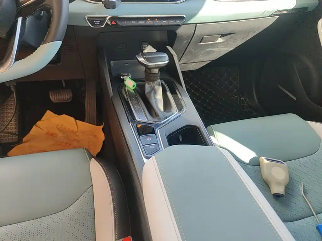 Geely Emgrand S — фото 14