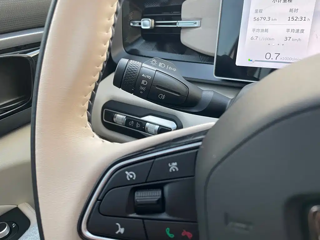 Geely Icon — фото 13