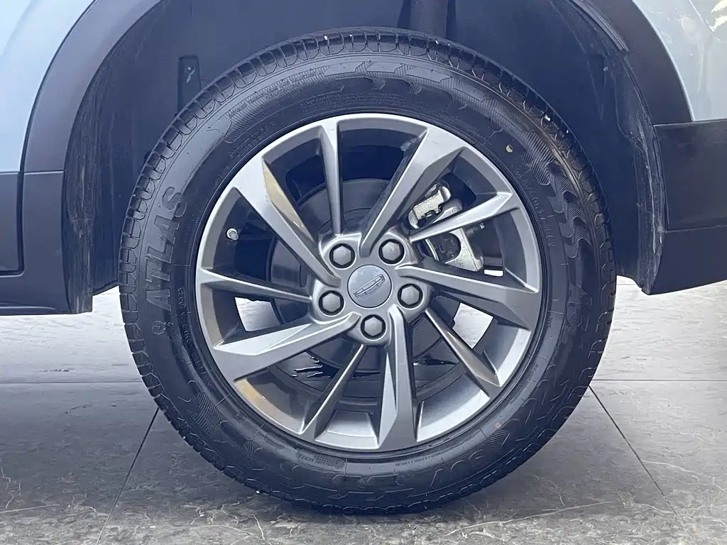 Geely Binyue — фото 10