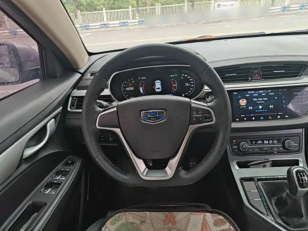 Geely Vision S1 — фото 11