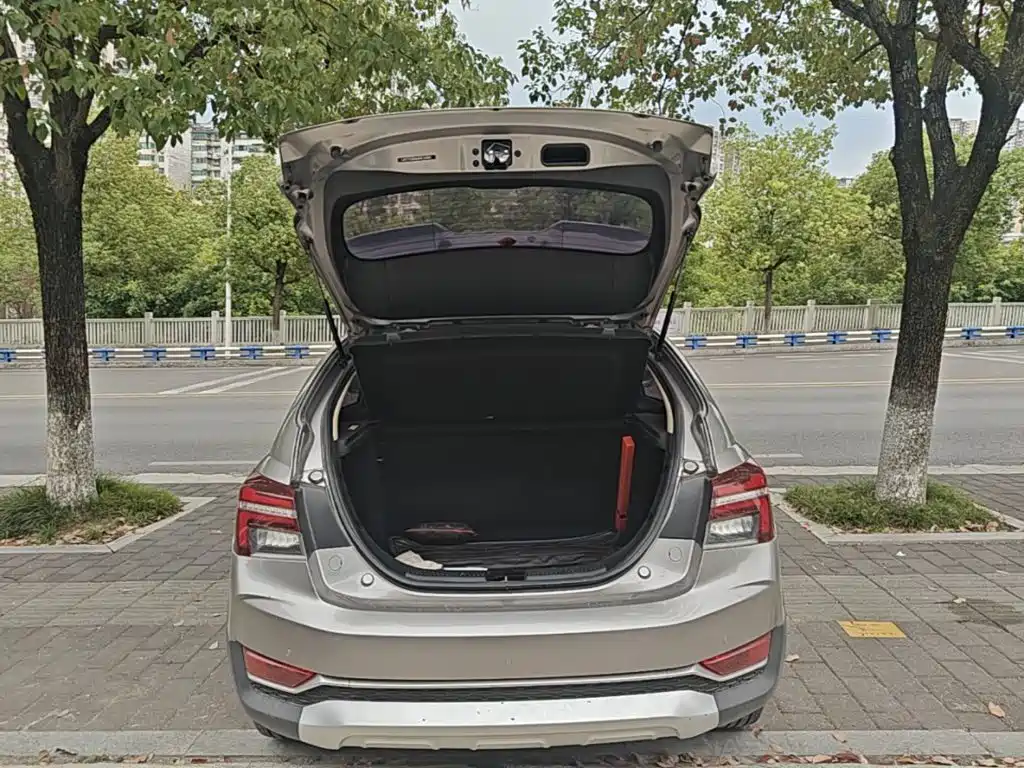 Geely Vision S1 — фото 19