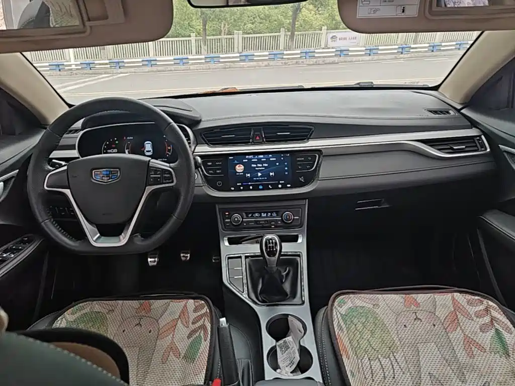 Geely Vision S1 — фото 10