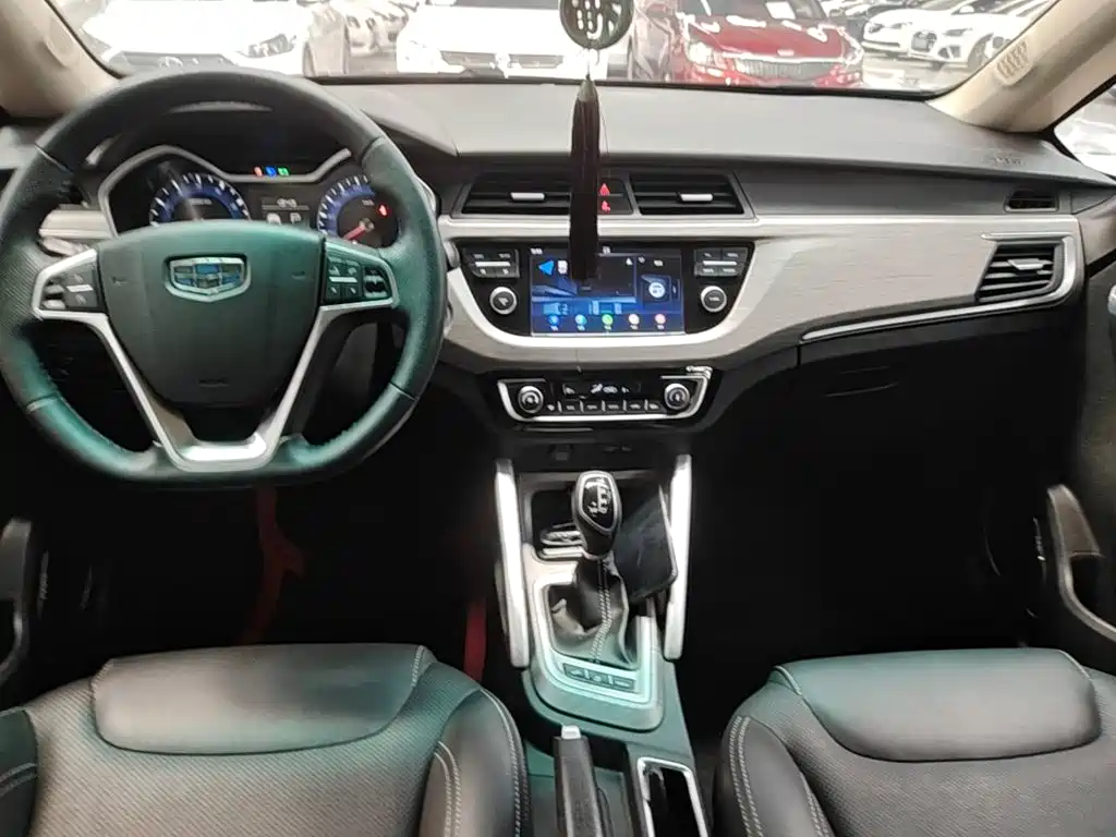 Geely Vision X3 — фото 13