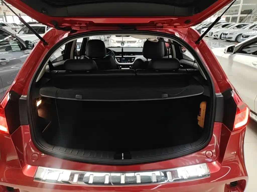 Geely Vision X3 — фото 19