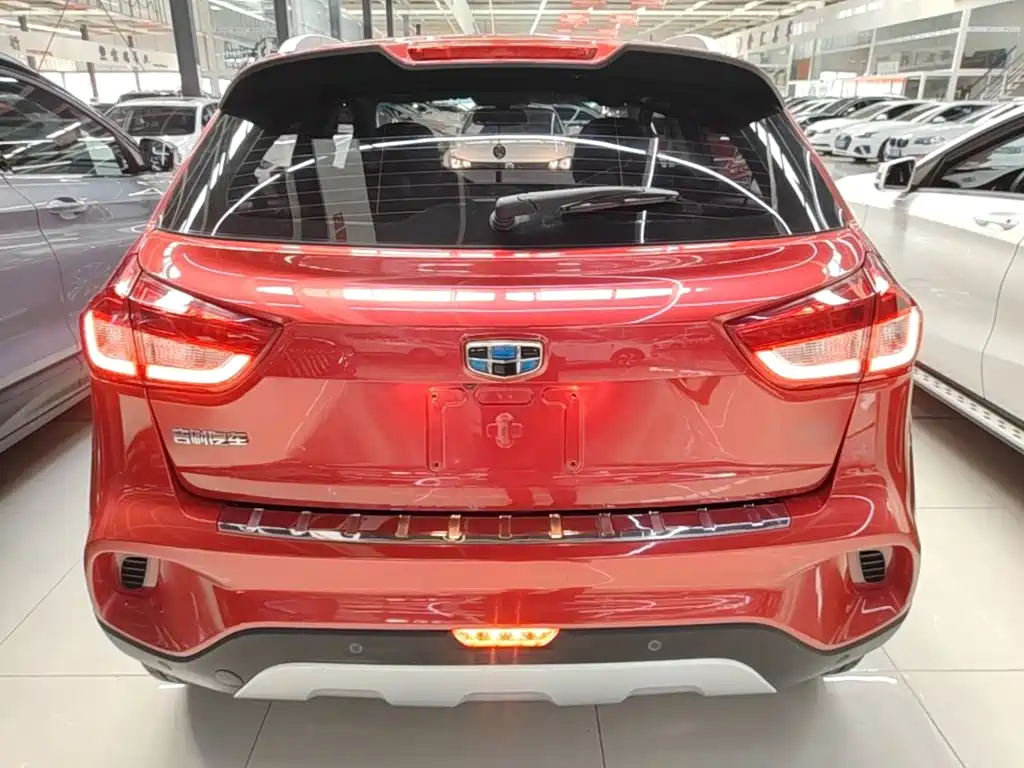 Geely Vision X3 — фото 6