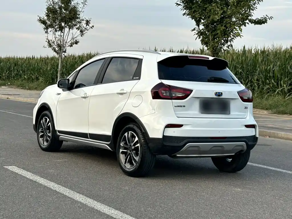 Geely Vision X3 — фото 7