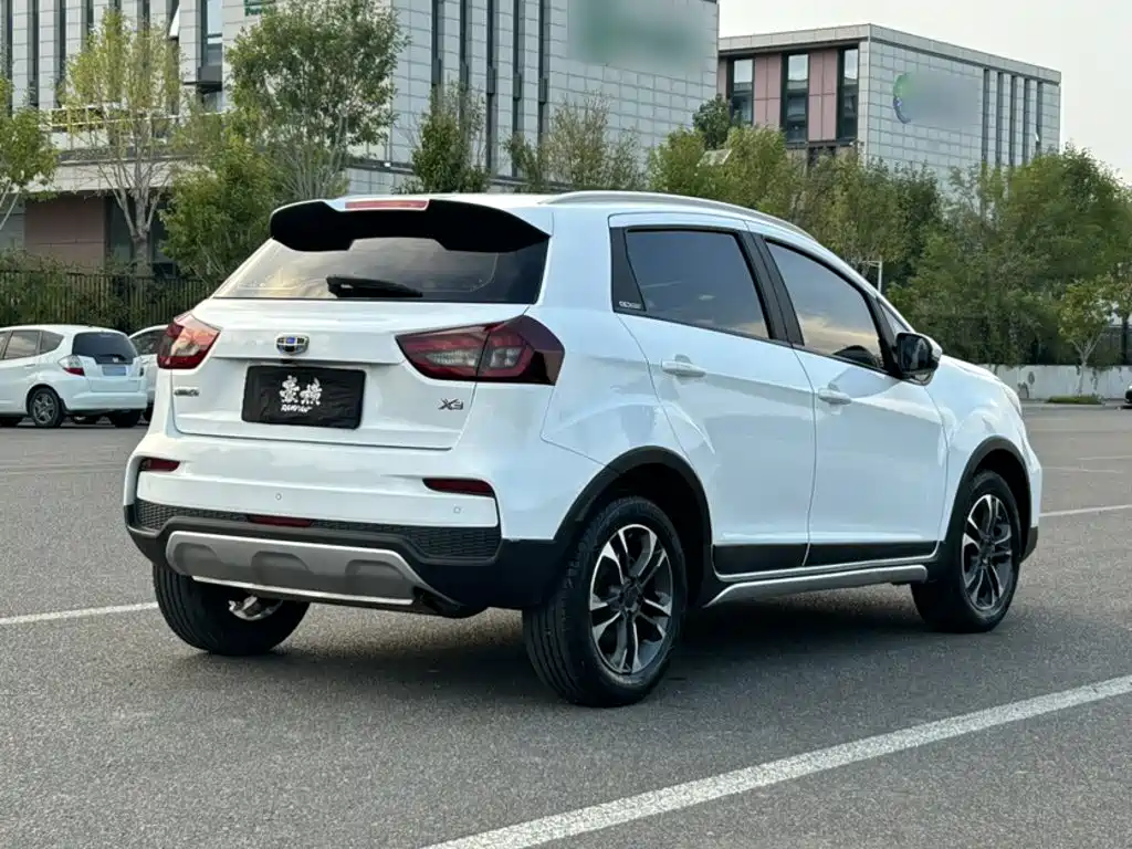 Geely Vision X3 — фото 9