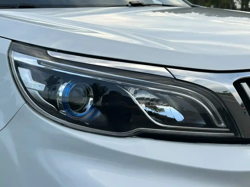 Geely Vision X3 — фото 10