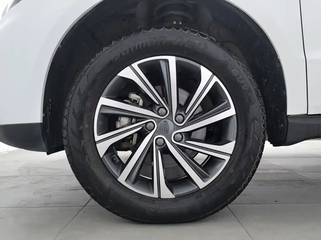 Geely Vision X6 — фото 17