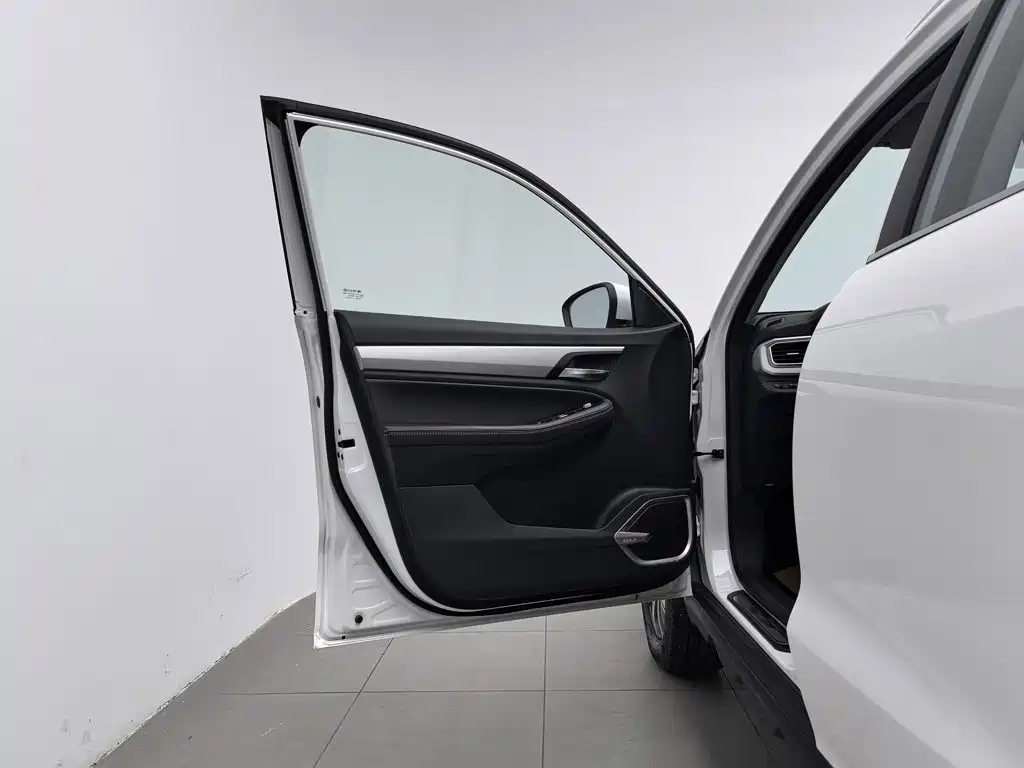 Geely Vision X6 — фото 8