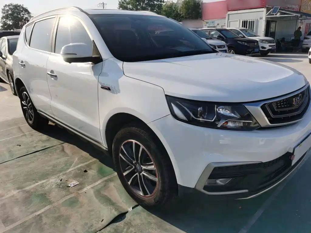 Geely Vision X6 — фото 10