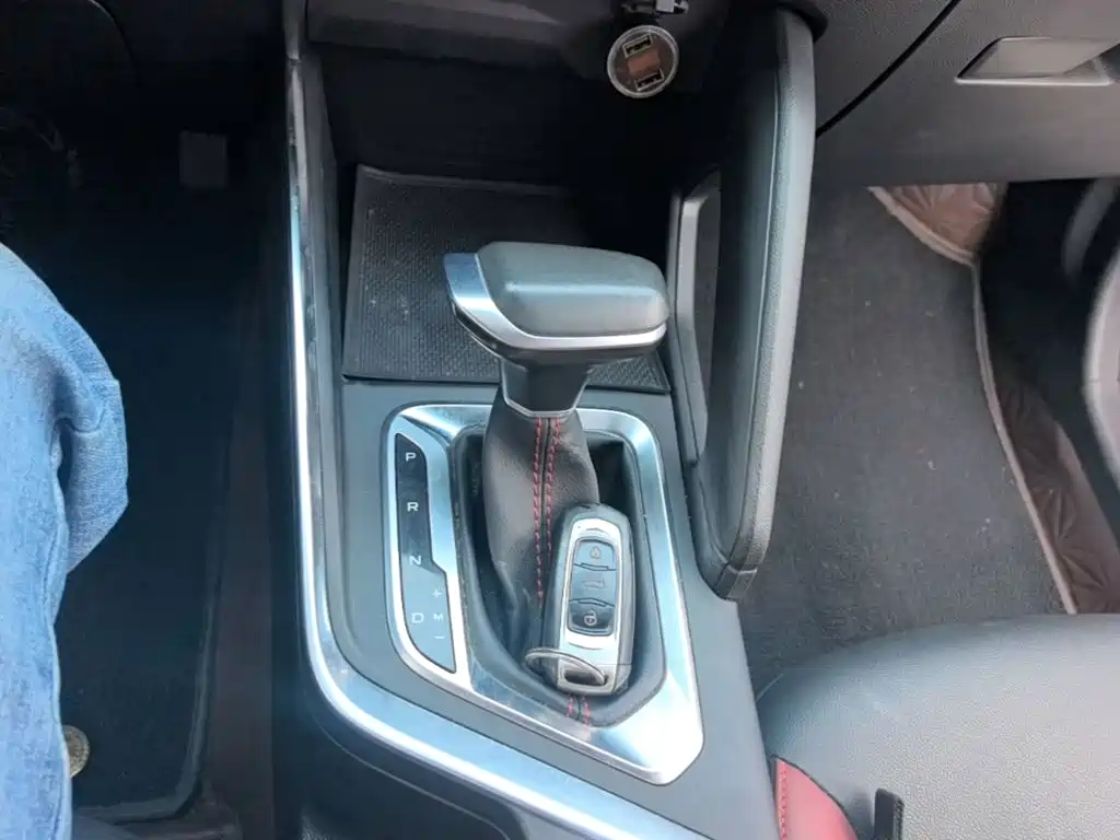Geely Vision X3 — фото 14