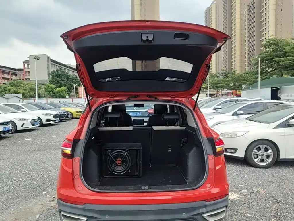 Geely Binyue — фото 19