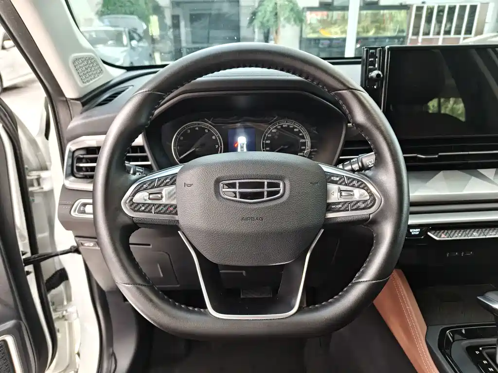 Geely Vision X6 — фото 11