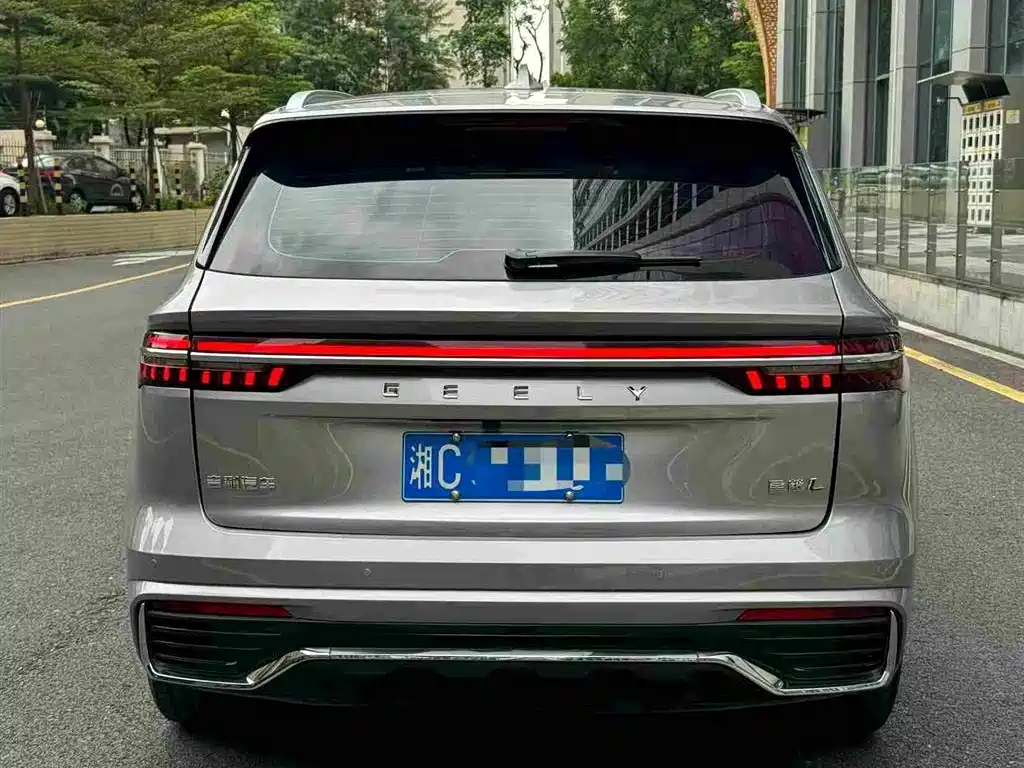 Geely Xingyue L — фото 5