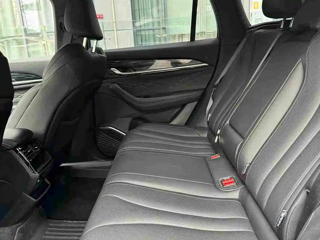 Geely Xingyue L — фото 10