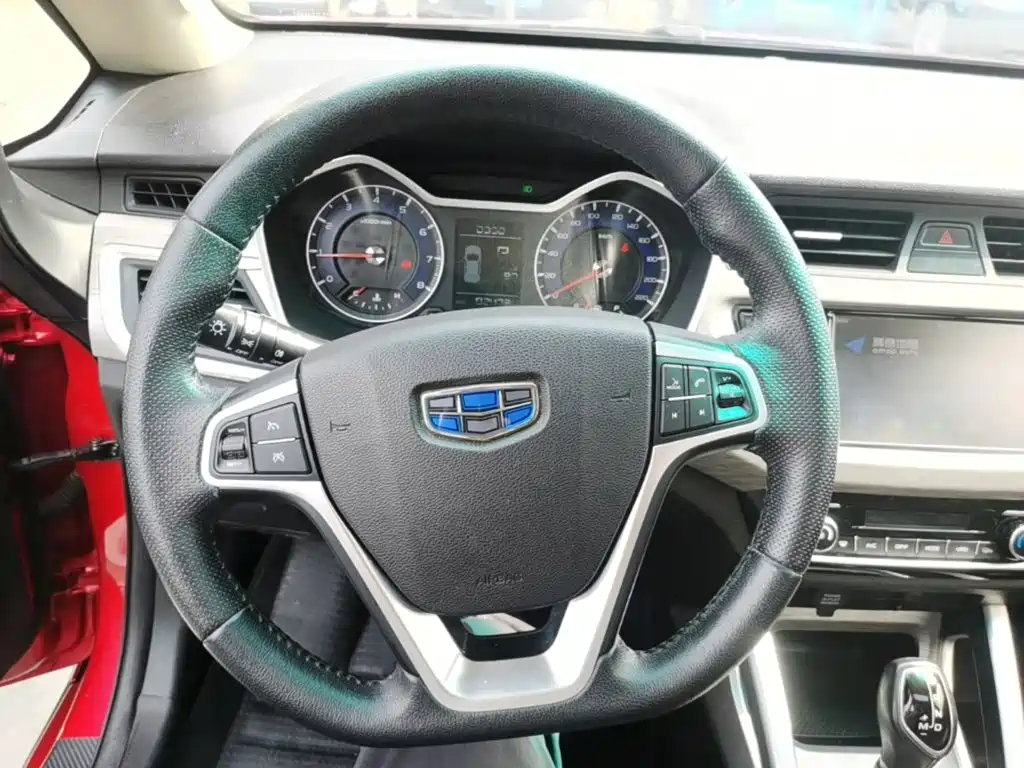 Geely Vision X3 — фото 11