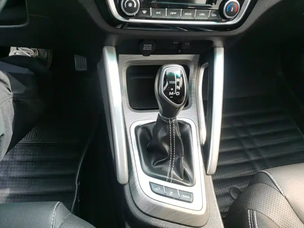 Geely Vision X3 — фото 14