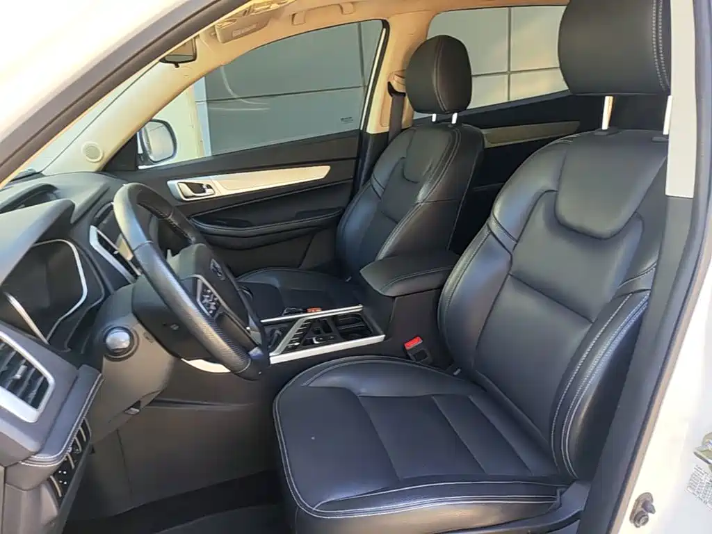 Geely Vision X6 — фото 15