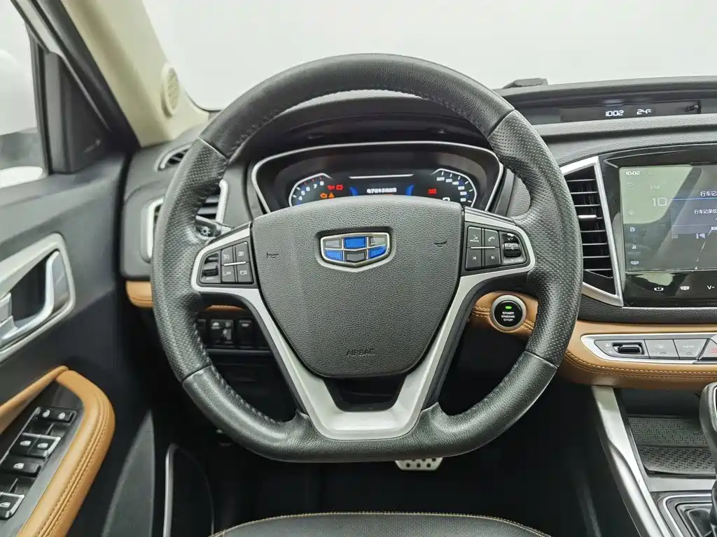 Geely Vision X6 — фото 11