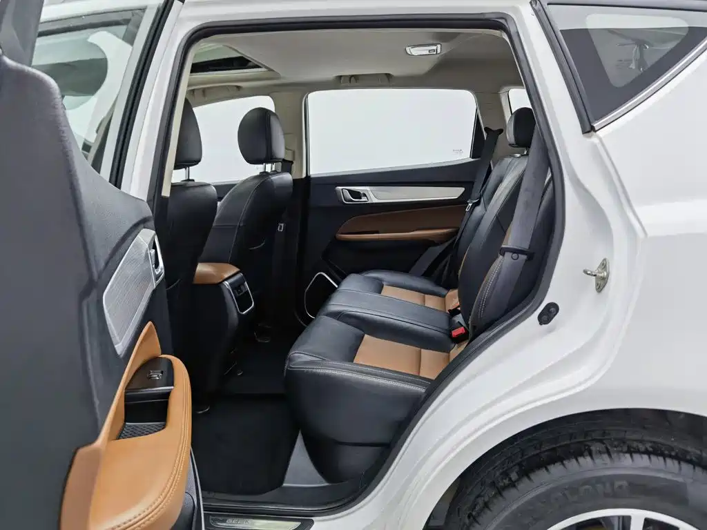Geely Vision X6 — фото 15