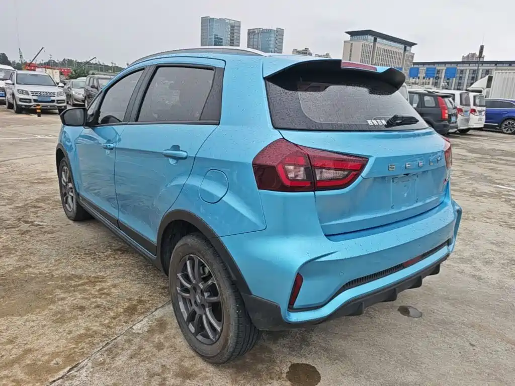 Geely Vision X3 — фото 5