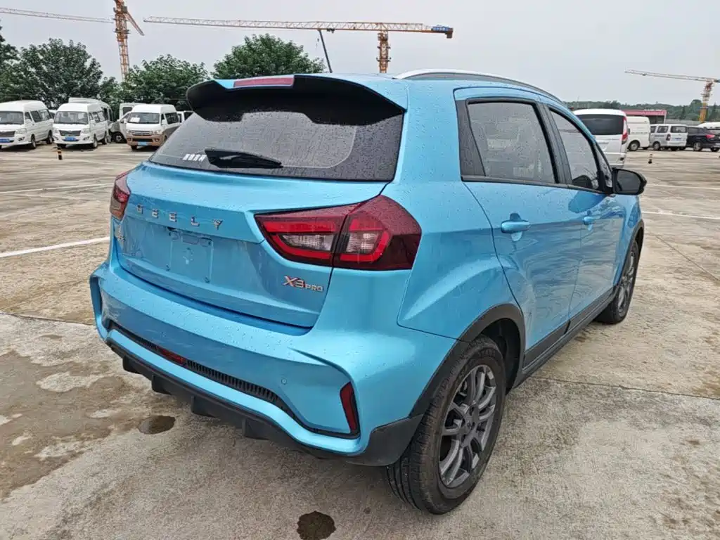 Geely Vision X3 — фото 7
