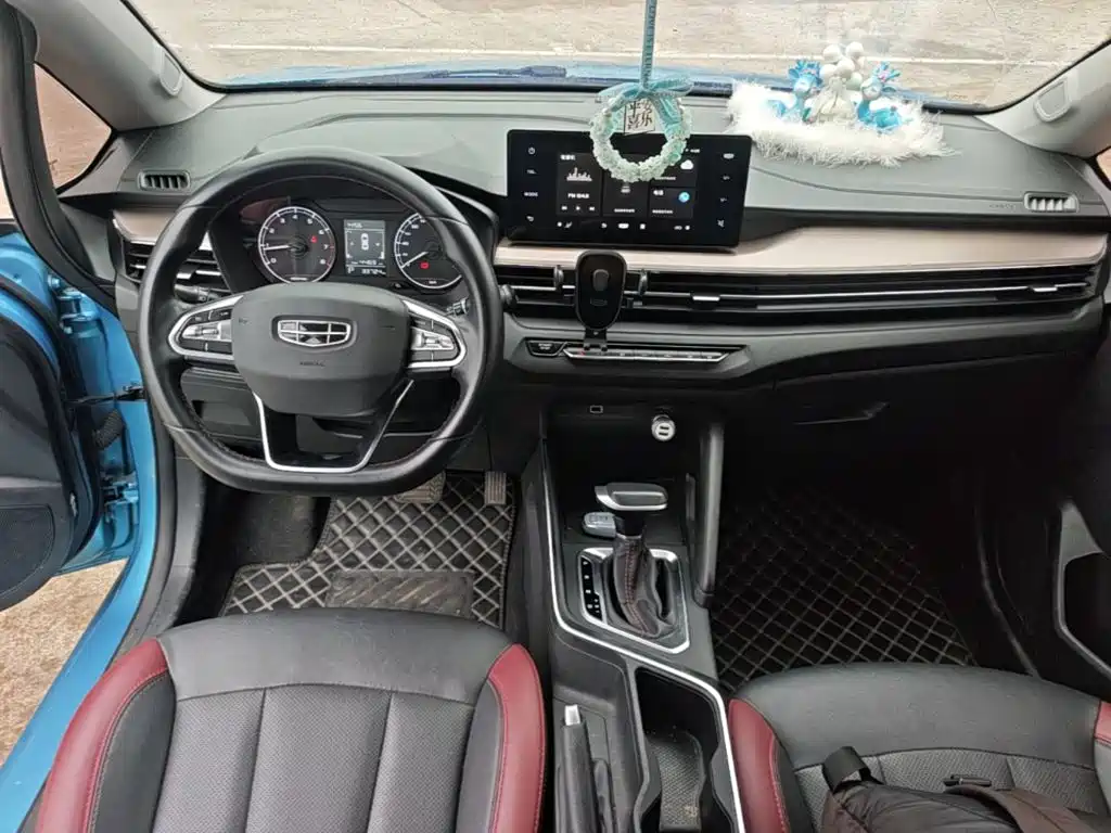 Geely Vision X3 — фото 10
