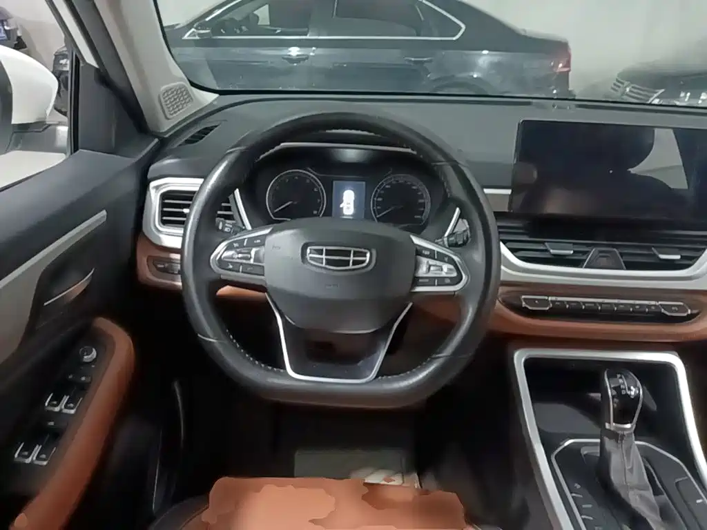 Geely Vision X6 — фото 11