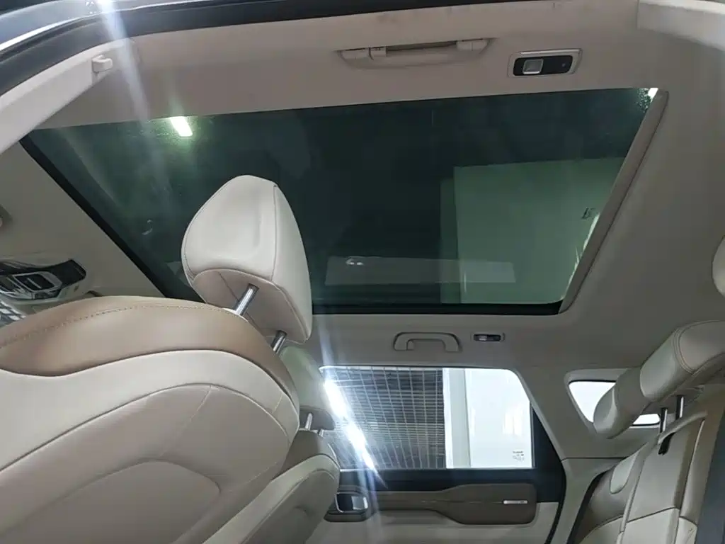 Geely Icon — фото 15