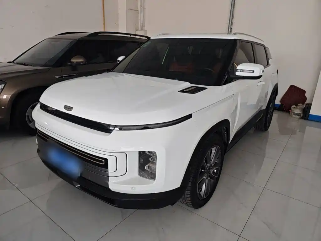 Geely Icon — фото 17