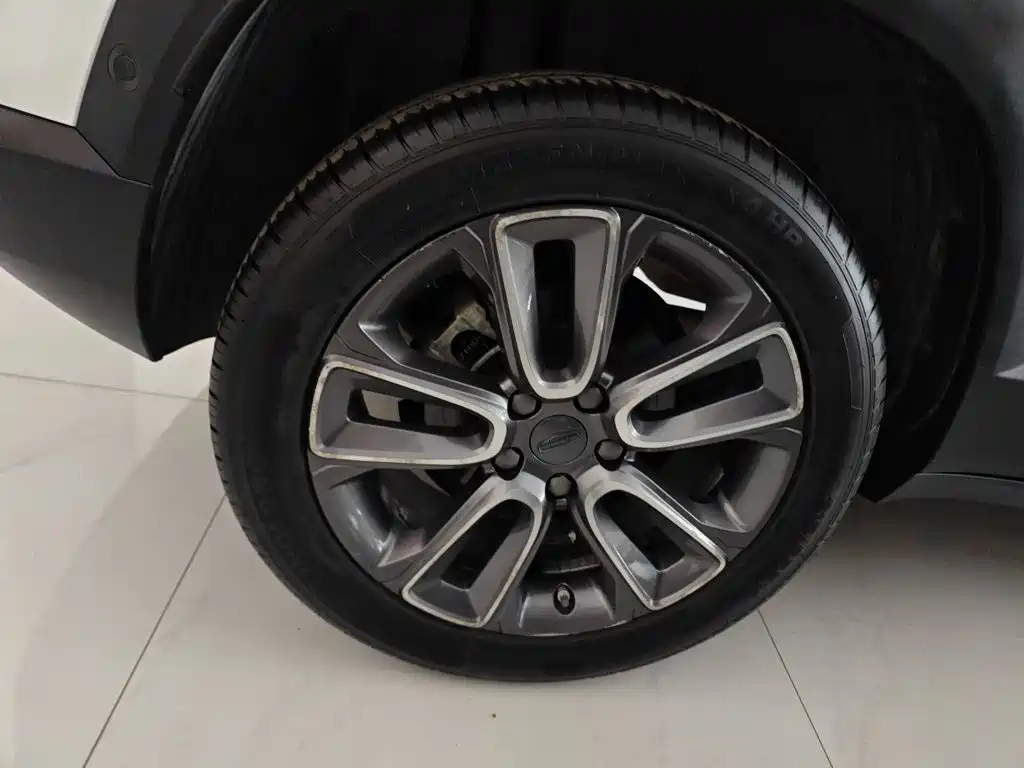 Geely Icon — фото 21